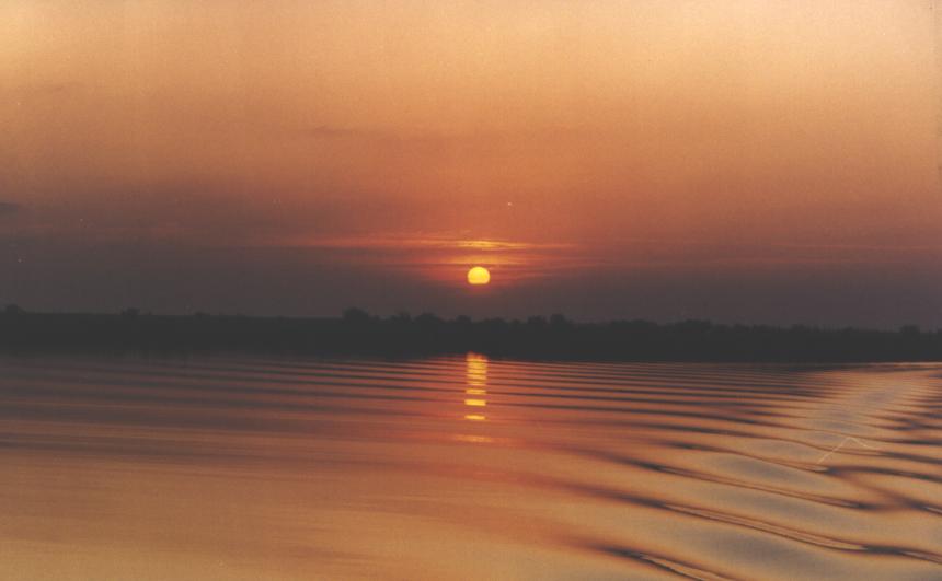 fondoatardecer.jpg (30351 bytes)