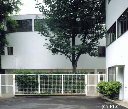 museolecorbusier.jpg (24323 bytes)